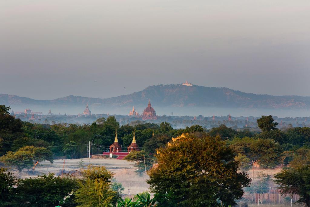 Sky View Hotel Bagan Eksteriør billede