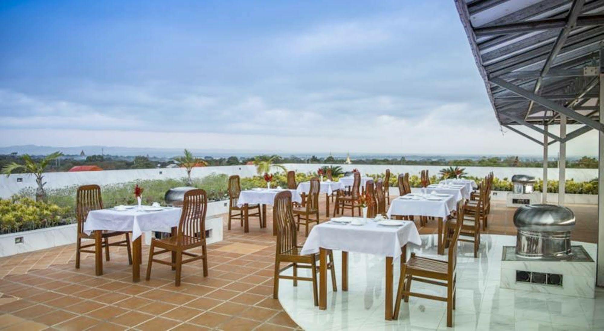 Sky View Hotel Bagan Eksteriør billede